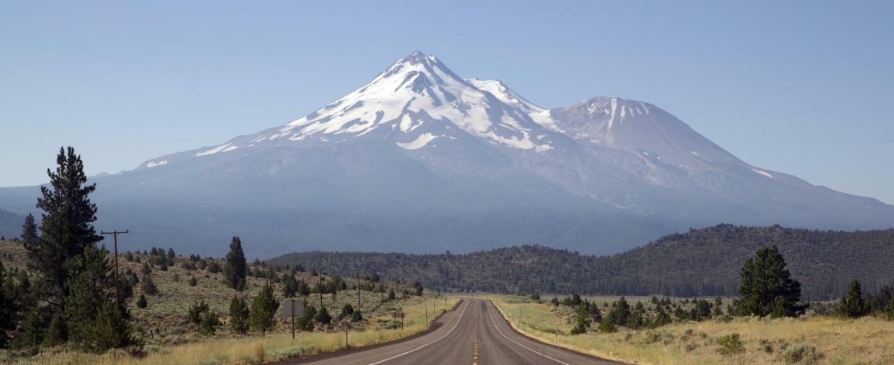 Inn At Mount Shasta Eksteriør billede